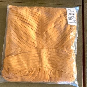 Iris Pin Tuck Frill Midi Dress in Saffron
SHONA JOY- brand new in bag